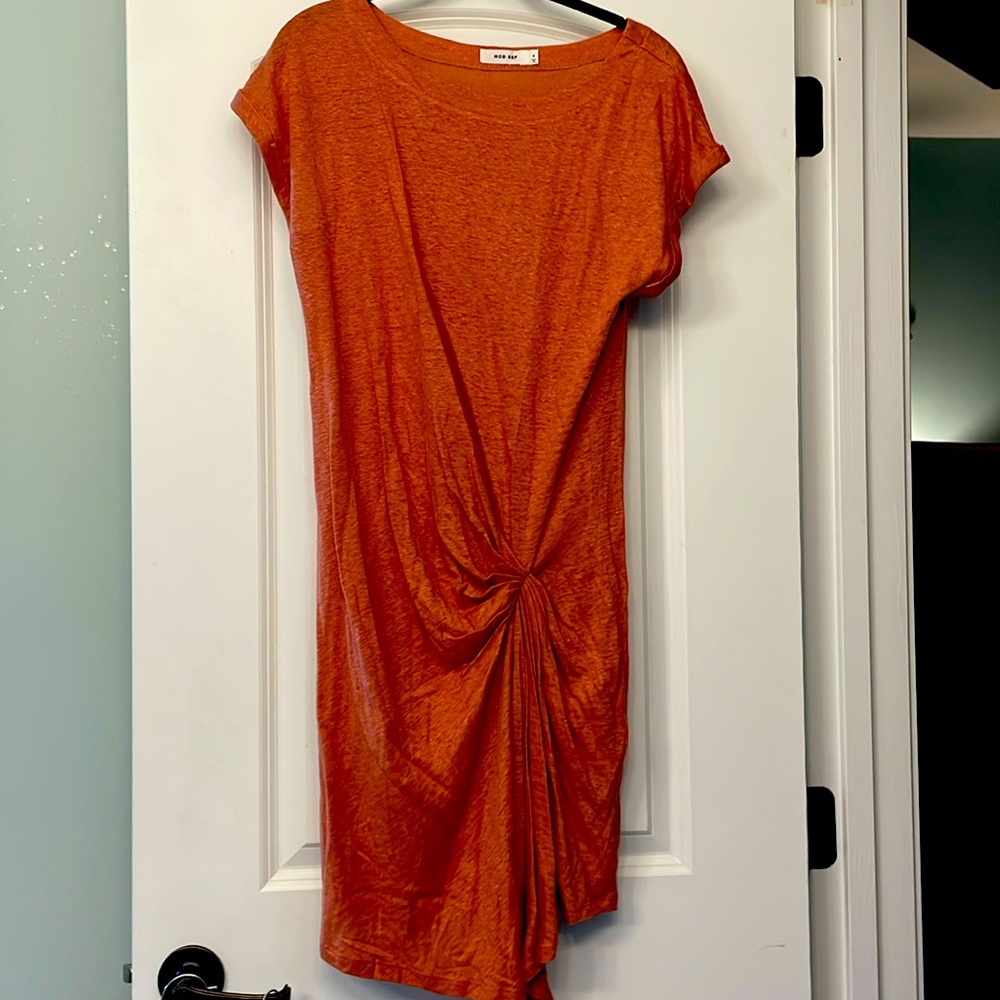 NWOT short sleeve summer dress with twist front